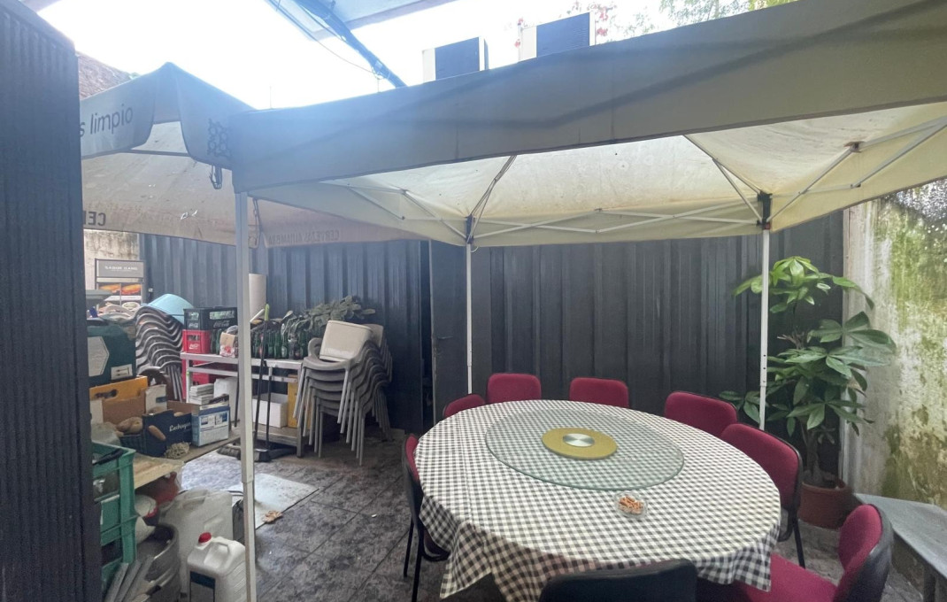 Venta - Bar Restaurante -
Barcelona - Eixample Derecho