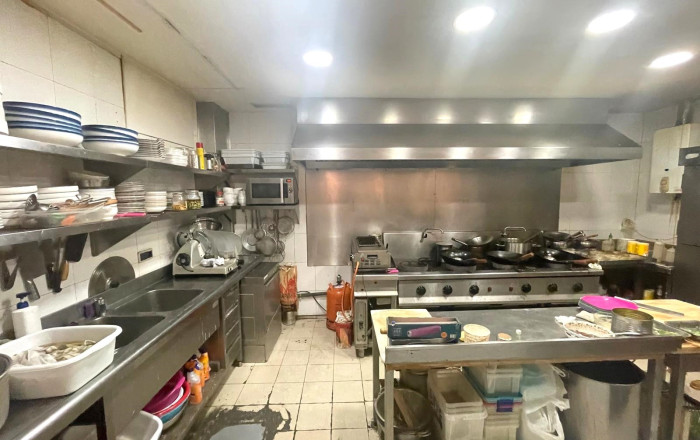 Venta - Bar Restaurante -
Barcelona - Eixample Derecho