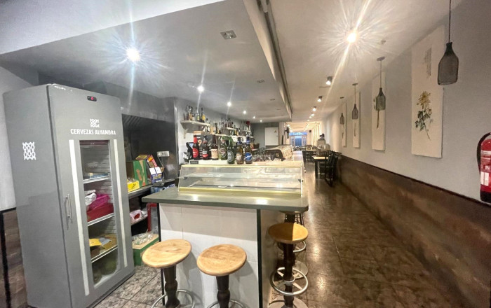 Venta - Bar Restaurante -
Barcelona - Eixample Derecho