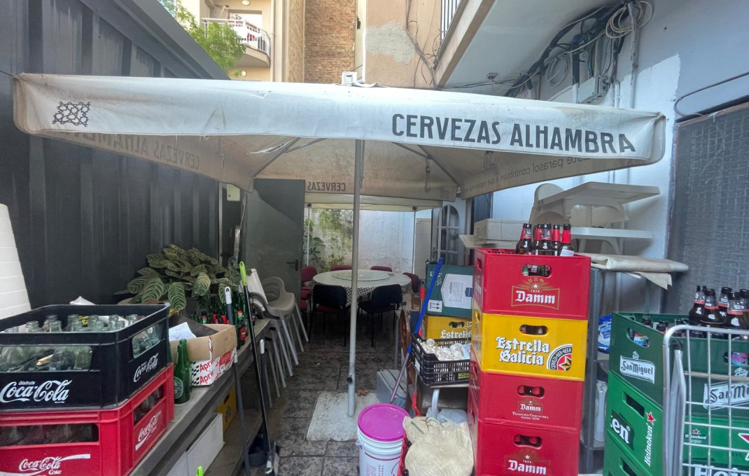 Venta - Bar Restaurante -
Barcelona - Eixample Derecho