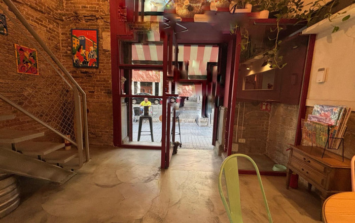 Traspaso - Licencia C2 -
Barcelona - Eixample