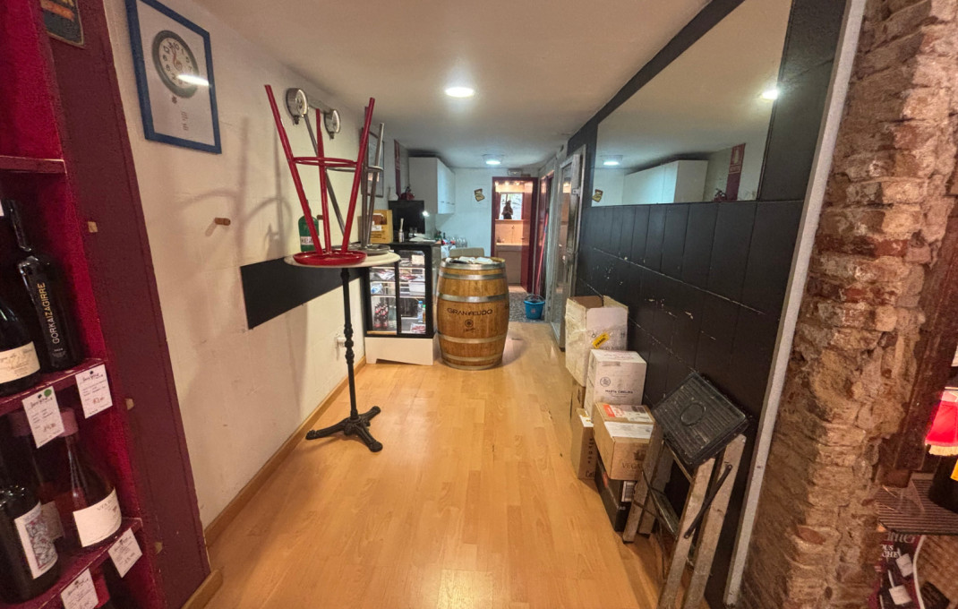 Traspaso - Tiendas -
Barcelona - Raval