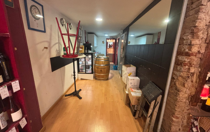 Traspaso - Tiendas -
Barcelona - Raval
