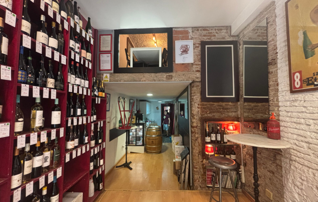 Traspaso - Tiendas -
Barcelona - Raval