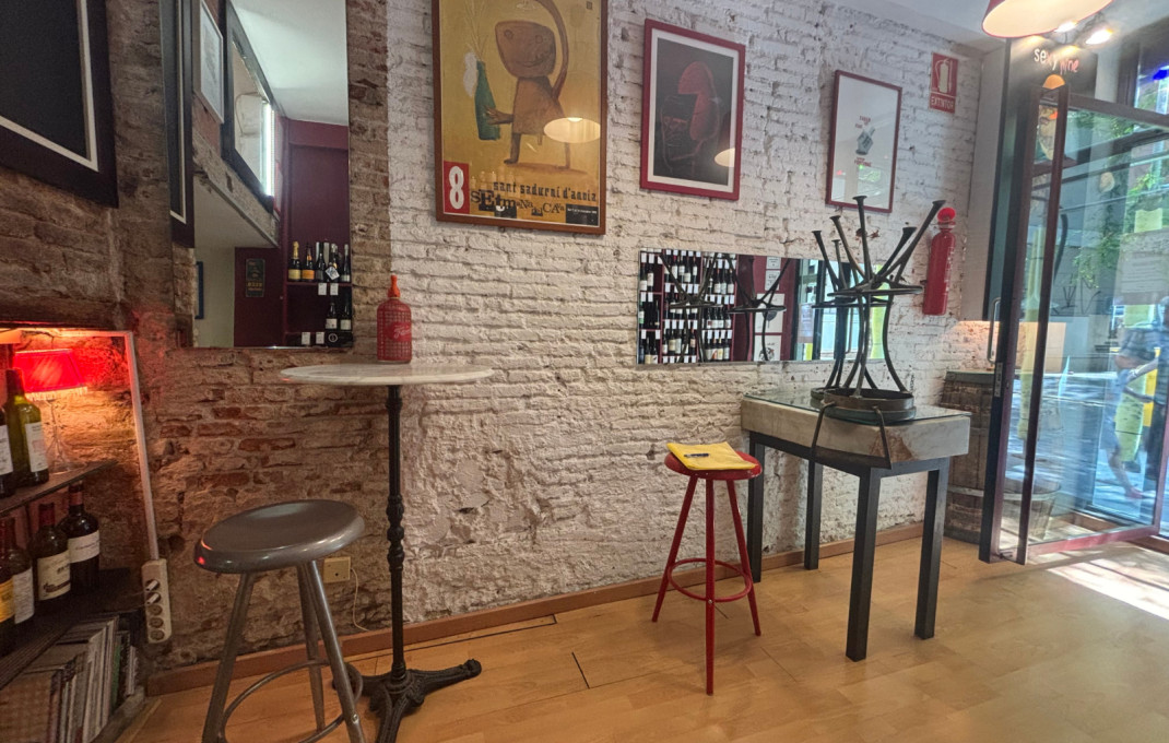 Traspaso - Tiendas -
Barcelona - Raval