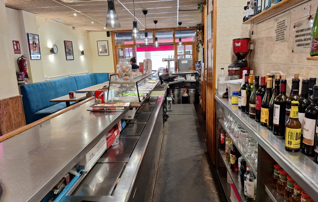 Traspaso - Bar Restaurante -
Barcelona - Sant Martí