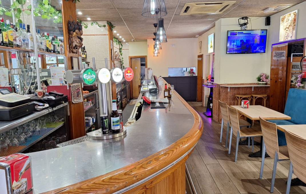 Traspaso - Bar Restaurante -
Barcelona - Sant Martí