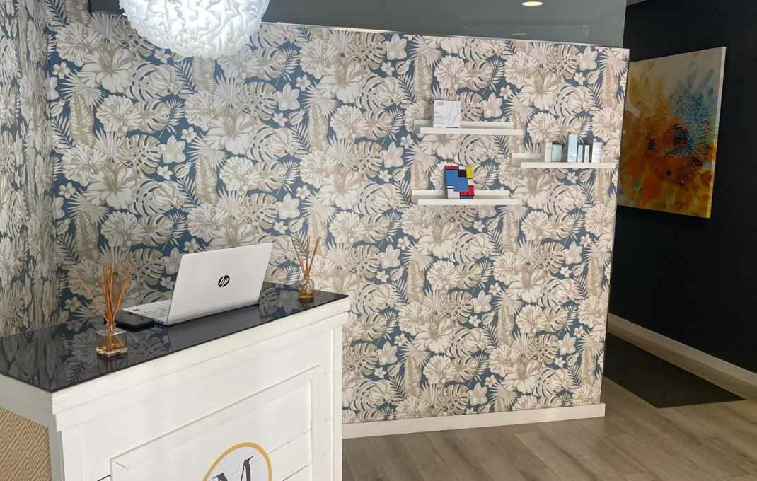 Traspaso - Peluquerias y Estetica -
Mataró