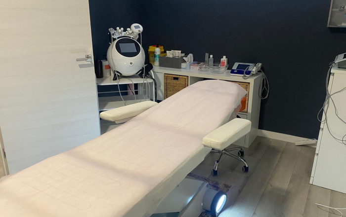 Traspaso - Peluquerias y Estetica -
Mataró