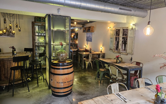 Traspaso - Restaurante -
Barcelona - Sarriá - Francesc Macia