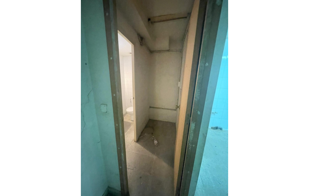 Alquiler - Local comercial -
Barcelona - Sant Martí