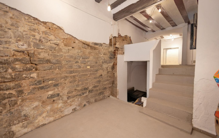 Venta - Local comercial -
Barcelona - Gótico