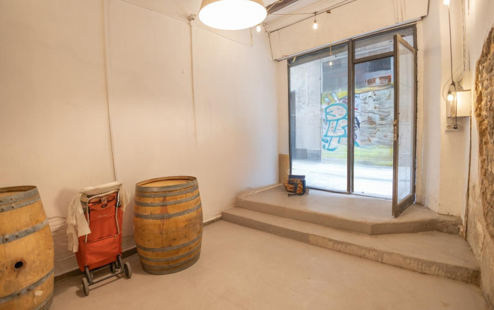 Venta - Local comercial -
Barcelona - Gótico