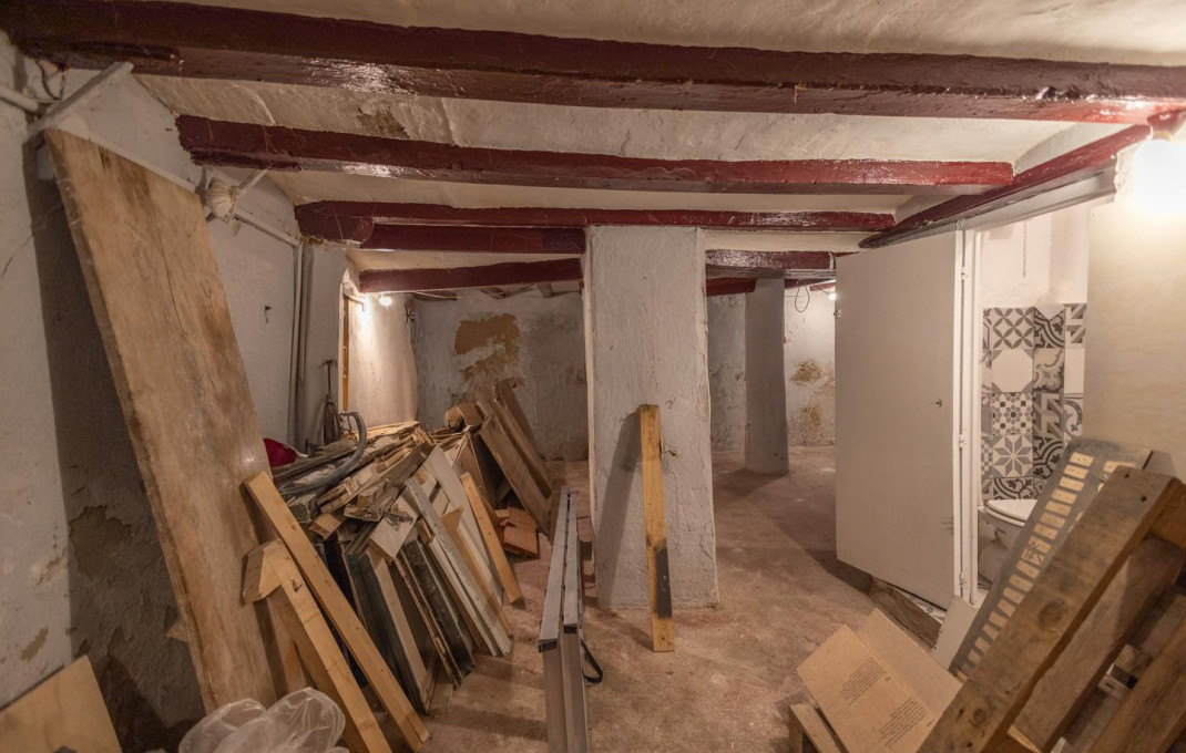 Venta - Local comercial -
Barcelona - Gótico