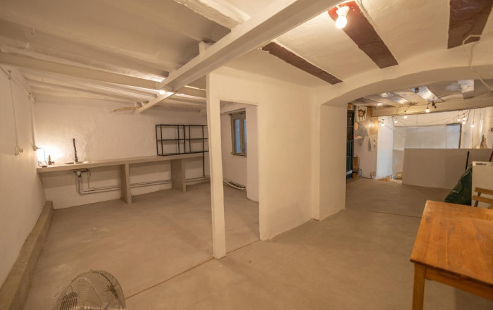 Venta - Local comercial -
Barcelona - Gótico