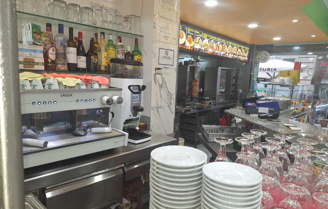 Traspaso - Bar Restaurante -
Barcelona - Sants