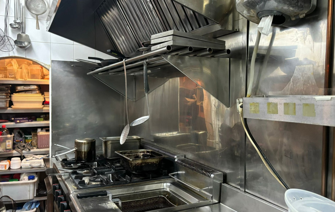 Traspaso - Restaurante -
Barcelona - Gràcia