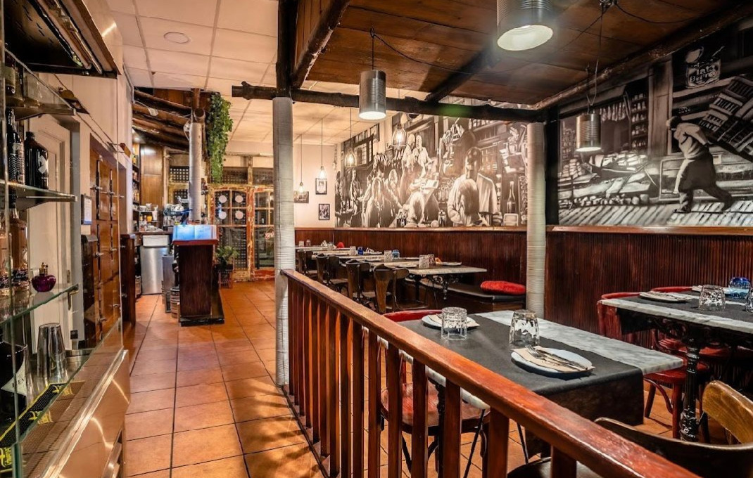 Traspaso - Restaurante -
Barcelona - Gràcia