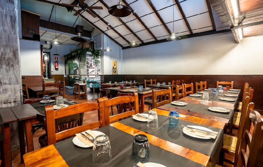 Traspaso - Restaurante -
Barcelona - Gràcia