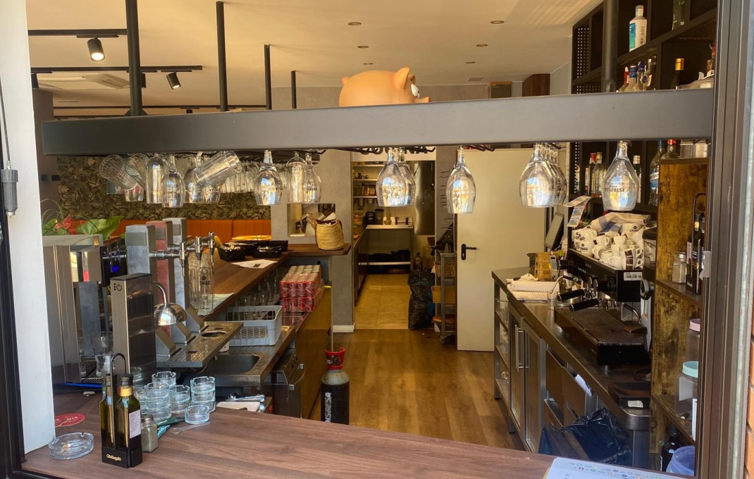 Transfer - Bar Restaurante -
Lloret de Mar