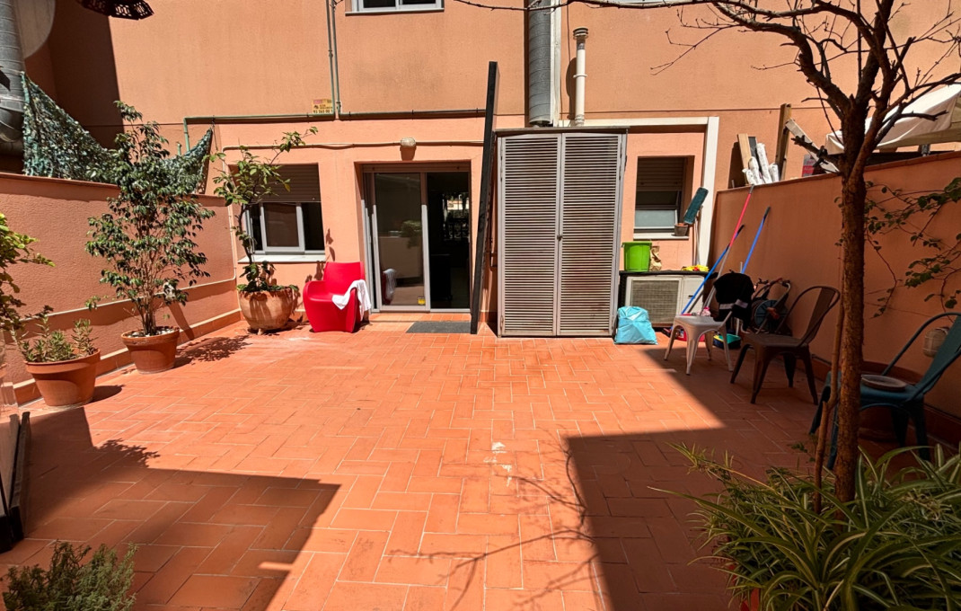 Traspaso - Peluquerias y Estetica -
Barcelona - Les corts