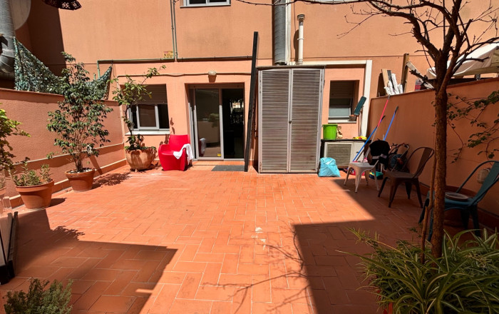 Traspaso - Peluquerias y Estetica -
Barcelona - Les corts