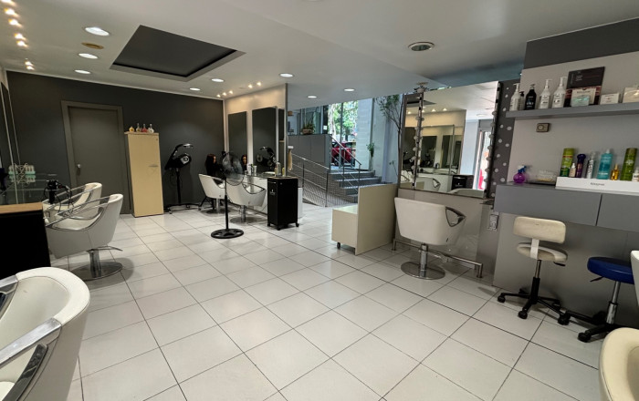 Traspaso - Peluquerias y Estetica -
Barcelona - Les corts