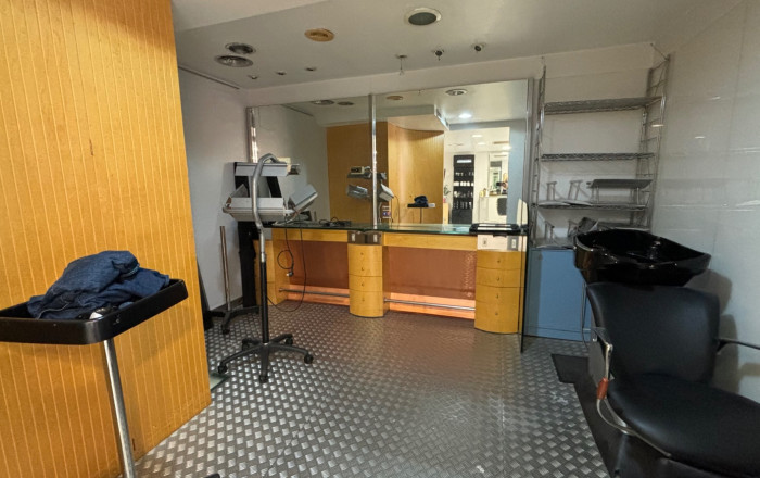 Traspaso - Peluquerias y Estetica -
Barcelona - Les corts