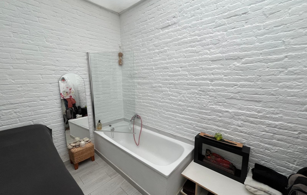 Traspaso - Peluquerias y Estetica -
Barcelona - Sants