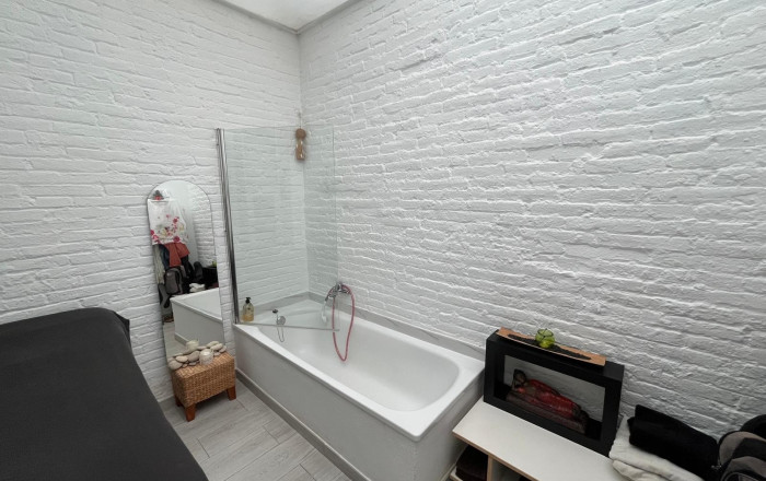 Traspaso - Peluquerias y Estetica -
Barcelona - Sants