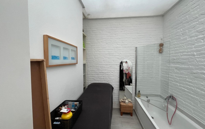 Traspaso - Peluquerias y Estetica -
Barcelona - Sants