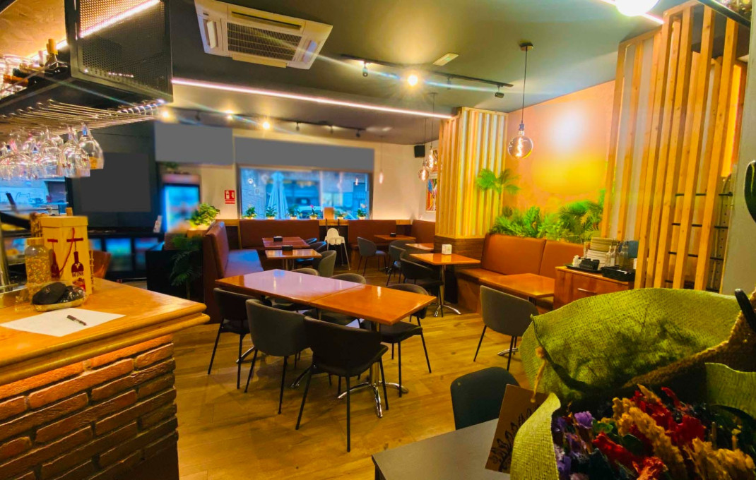 Traspaso - Bar Restaurante -
Barcelona - Sant Andreu