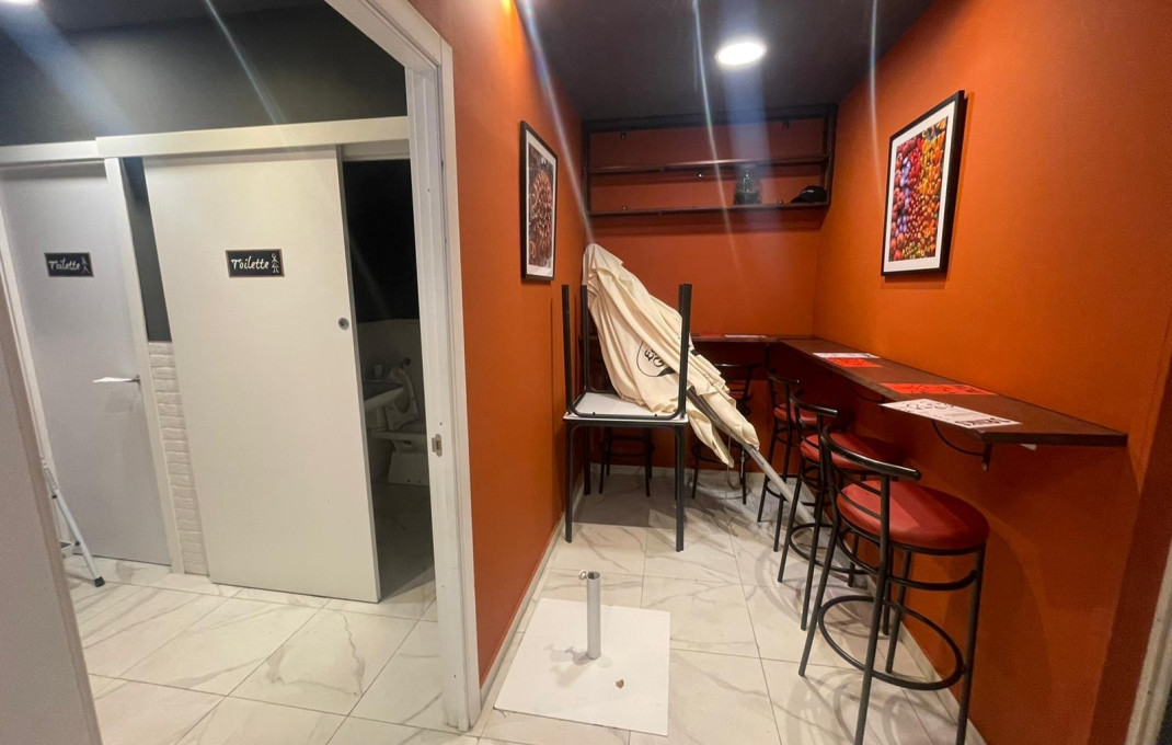 Traspaso - Bar Restaurante -
Barcelona - Eixample Izquierdo