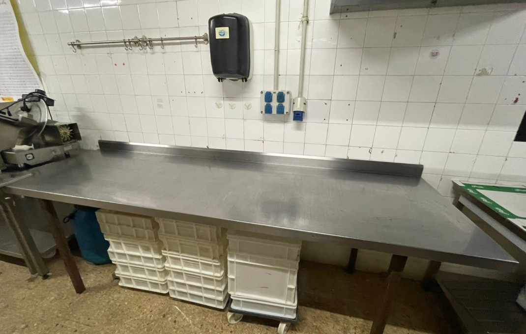 Traspaso - Bar Restaurante -
Barcelona - Eixample Izquierdo