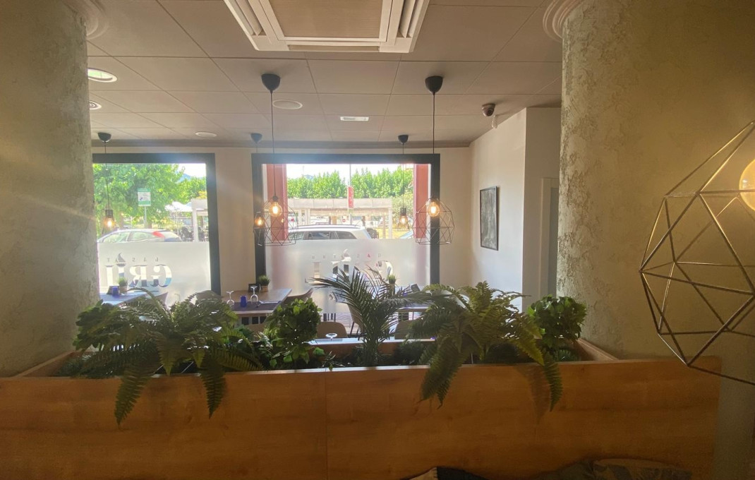 Venta - Bar Restaurante -
Pineda de Mar