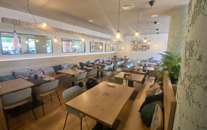 Venta - Bar Restaurante -
Pineda de Mar