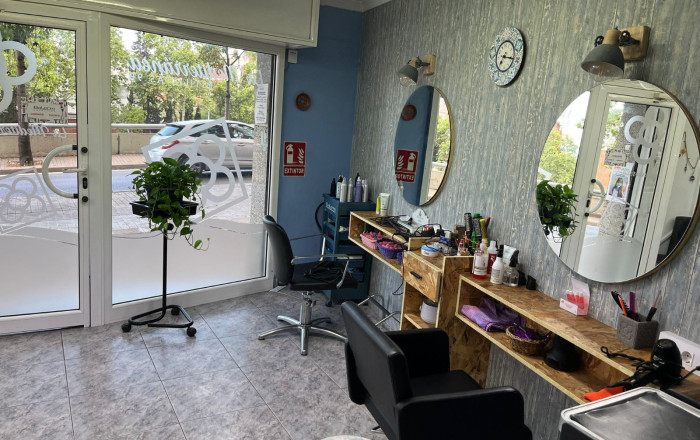 Transfert - Peluquerias y Estetica -
Barcelona - Nou Barris