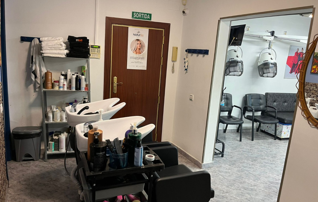 Transfert - Peluquerias y Estetica -
Barcelona - Nou Barris