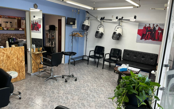 Transfert - Peluquerias y Estetica -
Barcelona - Nou Barris