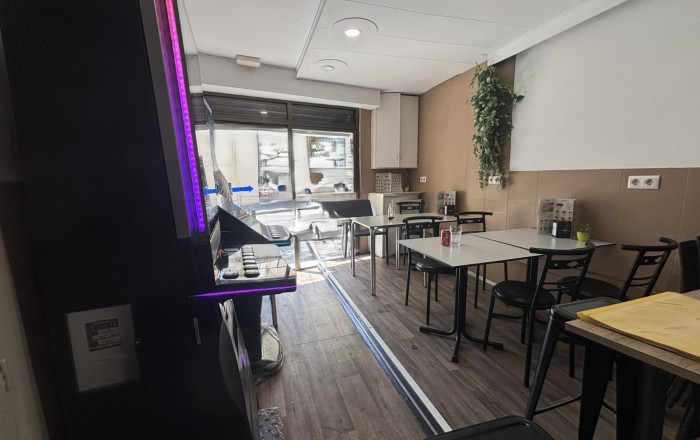 Transfert - Bar- C1 -
Barcelona - Horta