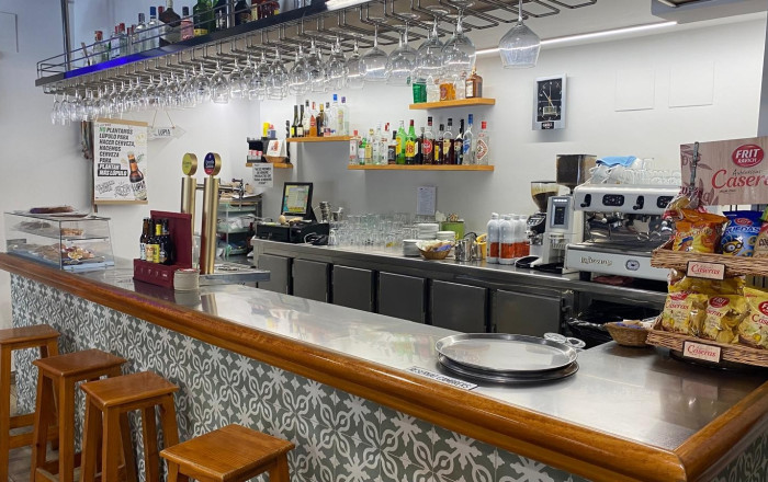 Transfer - Bar-Cafeteria -
Pineda de Mar