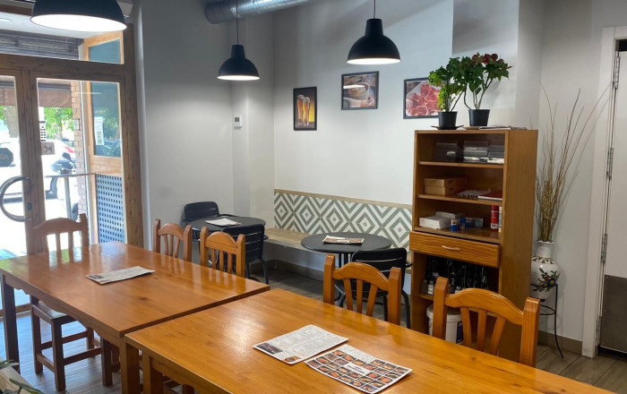 Transfer - Bar-Cafeteria -
Pineda de Mar