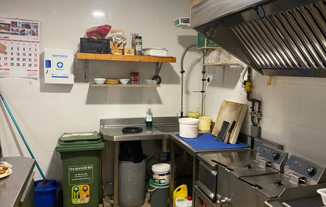 Transfer - Bar-Cafeteria -
Pineda de Mar