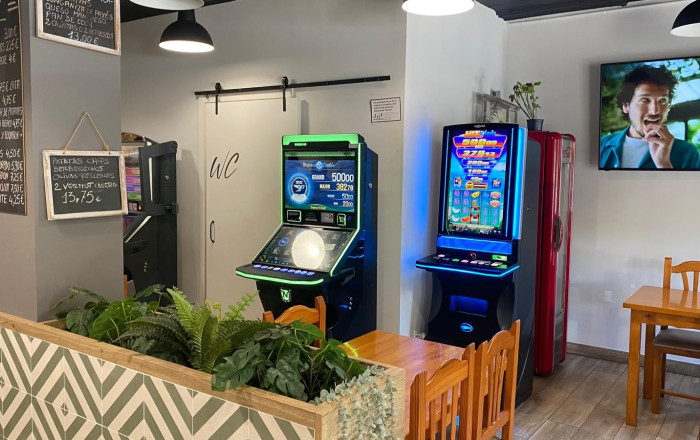 Transfer - Bar-Cafeteria -
Pineda de Mar