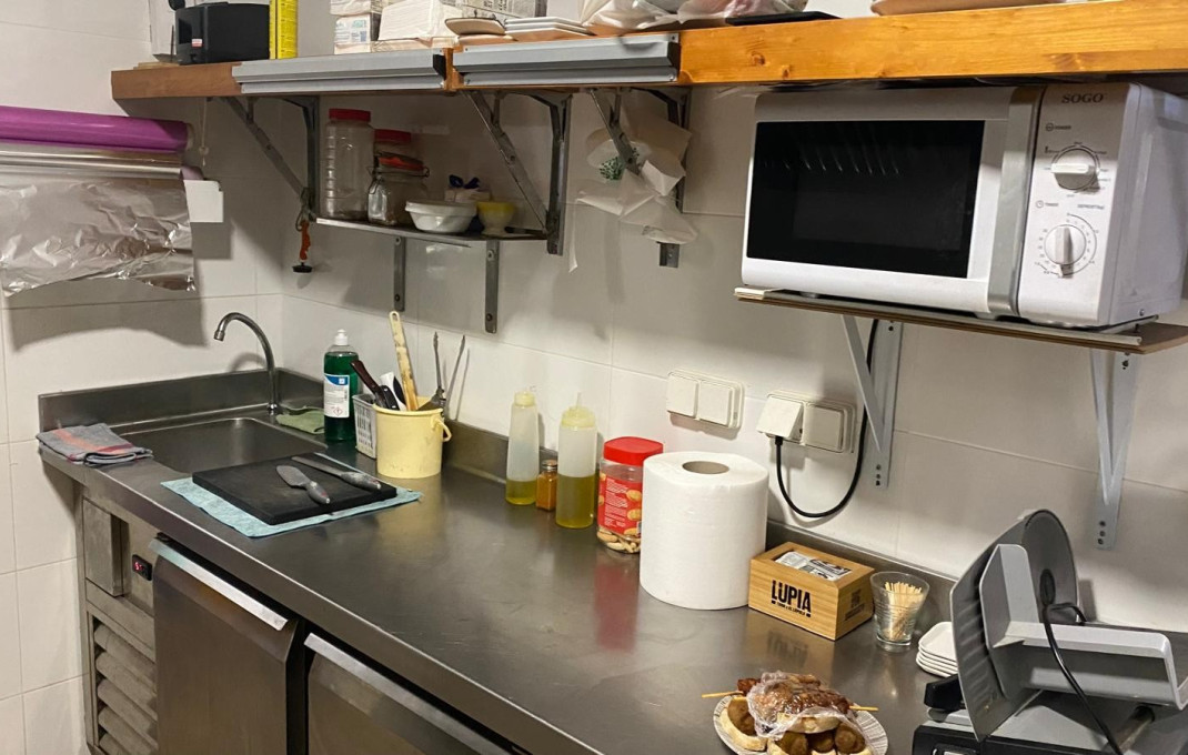 Transfer - Bar-Cafeteria -
Pineda de Mar