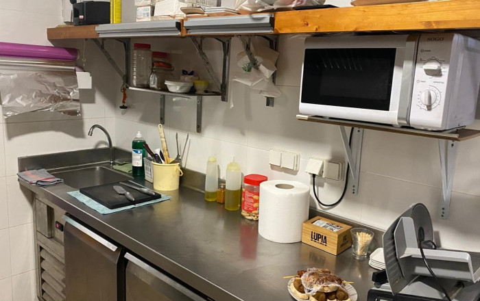 Transfer - Bar-Cafeteria -
Pineda de Mar