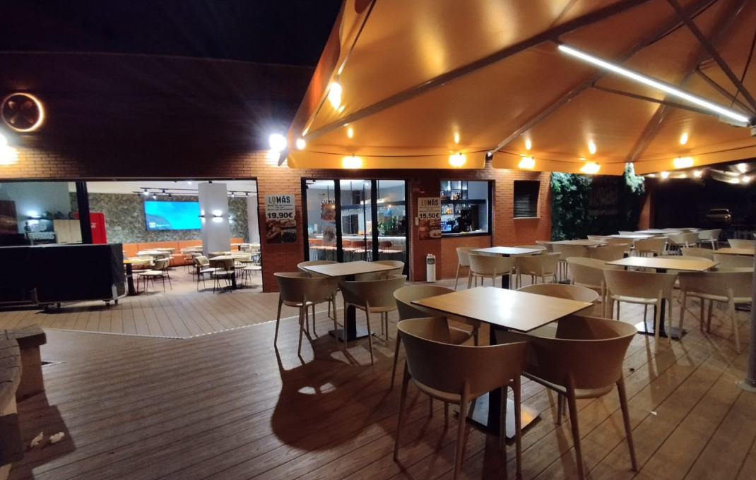 Transfer - Bar Restaurante -
Lloret de Mar