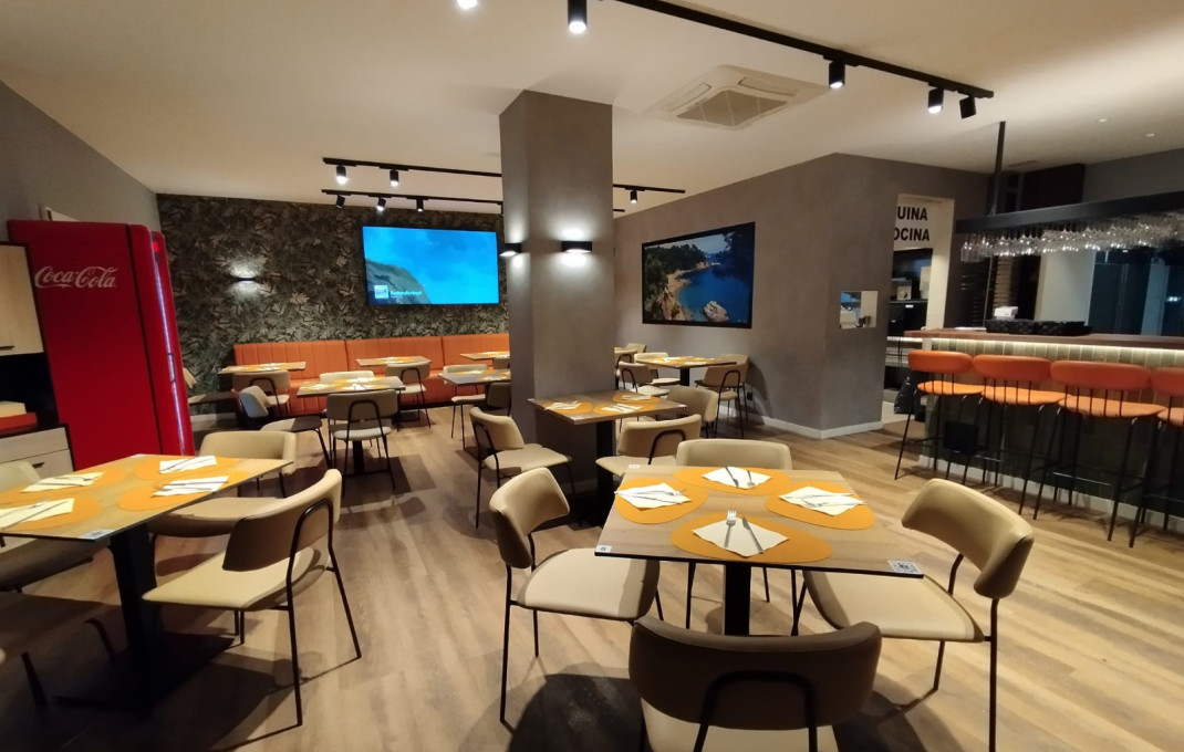 Transfer - Bar Restaurante -
Lloret de Mar