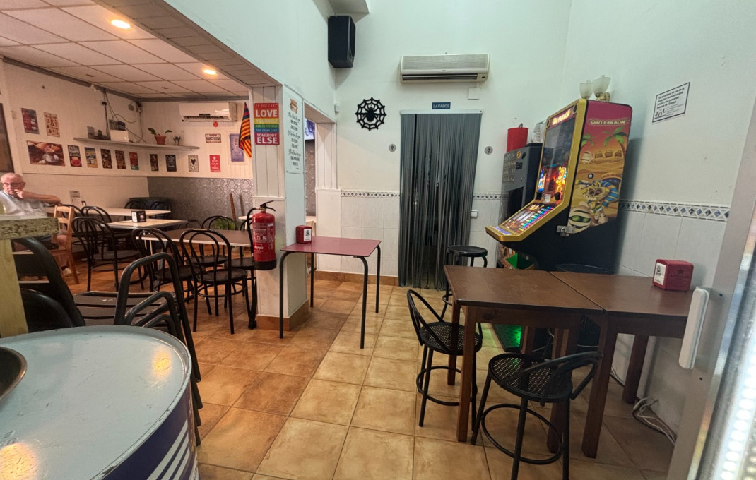 Transfer - Bar- C1 -
Barcelona - Nou Barris