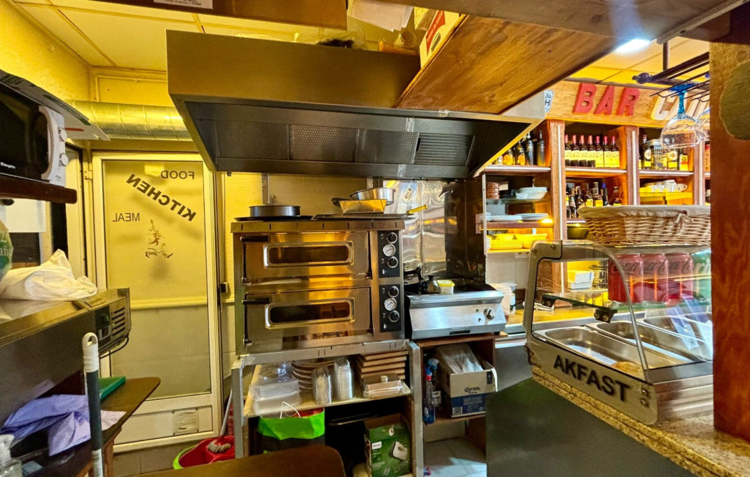 Venta en rentabilidad - Bar-Cafeteria -
L'Hospitalet de Llobregat - Collblanc